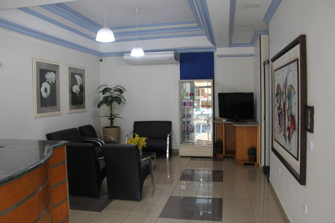 Alpha Ville Hotel Assis Exterior foto