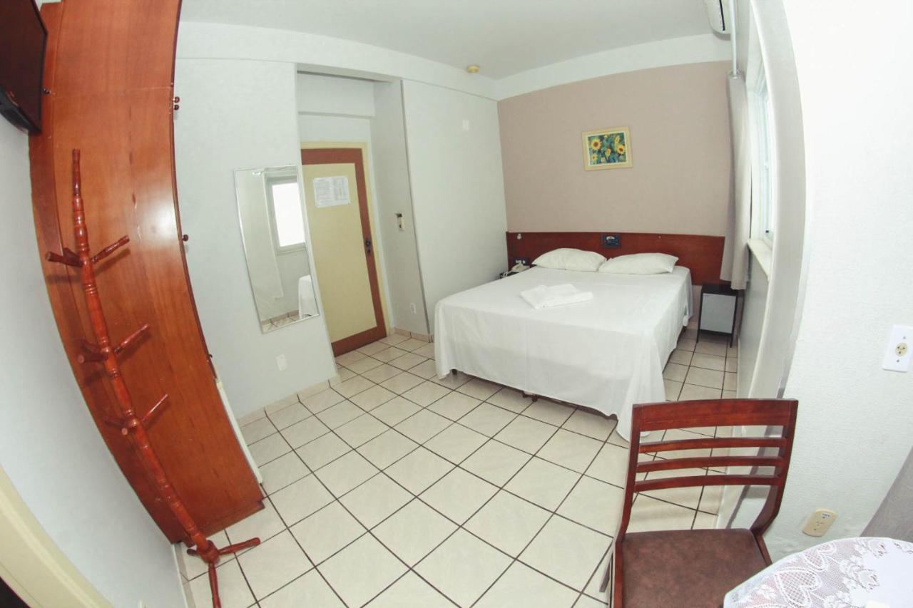 Alpha Ville Hotel Assis Exterior foto